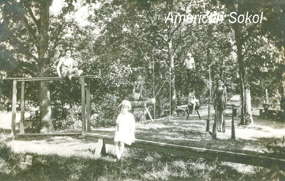 camp owned by Sokol Chicago on the Fox River 2